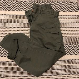 Gap olive colored khaki pants